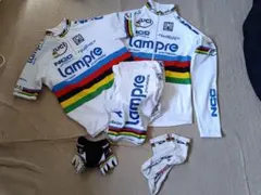 Item thumbnail for item ad35c80b-4899-47fb-be65-2ebcf92b8096