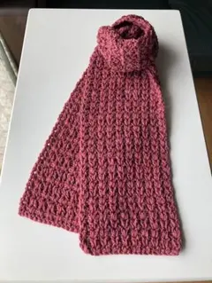 【ハンドメイド】V字模様のマフラー❤️秋冬大活躍　男女兼用　★ラズベリーレッド