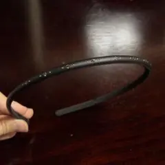 カチューシャ ブラック