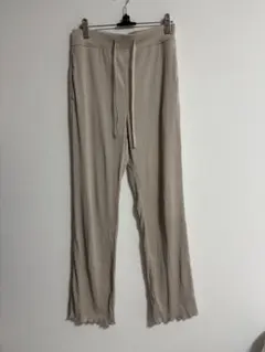 【1/30まで】GU リブ編み フレアパンツ Mサイズ ベージュ