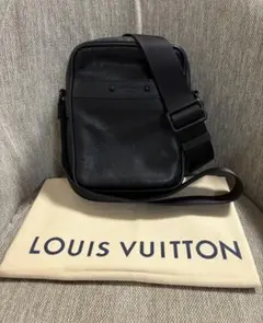 極美品 ルイヴィトン モノグラムシャドウ ダヌーヴPM NM ショルダーバッグ黒 極美品✨ルイヴィトン モノグラムシャドウダヌーヴPM NM ショルダー