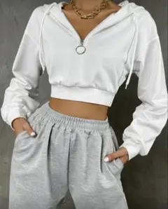 新品・未使用品♡ SHEIN ホワイト クロップドパーカー