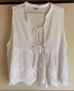 最終値下げ Samansa Mos2 ホワイト刺繍ベスト