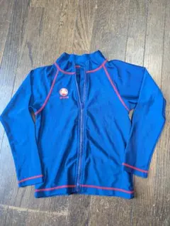 crocs　ラッシュガード　130cm