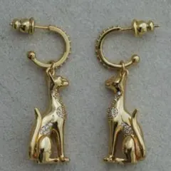 バステト　エジプト神　猫　ピアス　ゴールド
