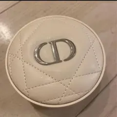 ディオール ディオールスキン フォーエヴァー クッション パウダー 001