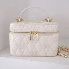 新品 未使用 タグ付き♡新作♡Herlipto♡チェーンバッグ♡エクリュ メルカリ
