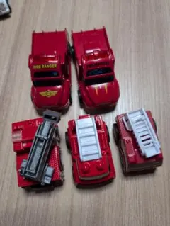 消防車 ミニカー 5台チョロＱみたいに遊べるセット