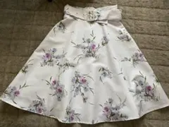 美品　Apuweiser-richeアプワイザーリッシェ　ブーケフラワースカート