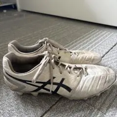 ASICS サッカースパイク ホワイト ブラックのサムネイル