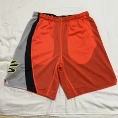 美品　アンダーアーマー　カリー　バスケット　ハーフパンツ　オレンジ　XL