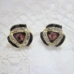 ワイン色輝石　ブラックエナメル　アートで品格のある　クールで上品な　ピアス