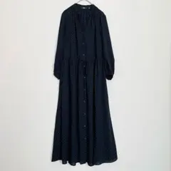 ユニクロ　ドット柄 ロングシャツワンピース　バンドカラー　インナー無し　黒