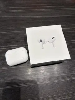 AirPods本体 ホワイト 充電ケース付き❗️