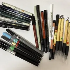 筆ペン　筆サインペン　コミックペン　23種　まとめ売り　セット　お試しのサムネイル