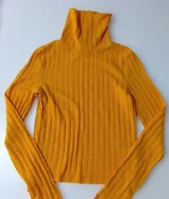 H&M DIVIDED タートルネック イエロー