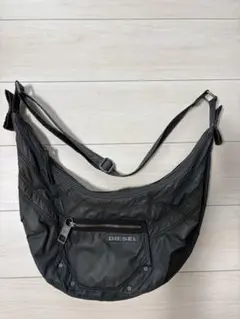 DIESEL ショルダーバッグ・黒・三日月型 2026年最新】ディーゼル ショルダーバッグ 三日月の人気アイテム