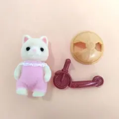 シルバニアファミリー　赤ちゃん　探検シリーズ　廃盤品　シルクネコの赤ちゃん