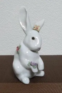 Lladro リヤドロ チワワのフィギュリン 陶器 置物 Lladro リヤドロ チワワのフィギュリン 陶器 置物 - メルカリ