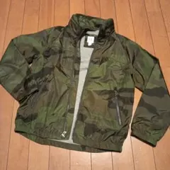 GAP KIDS 迷彩ジャケット　130cm