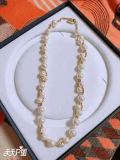 パールとゴールドのビーズネックレス