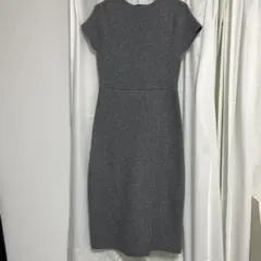 今の時期ピッタリ！ZARAのグレー 半袖ワンピース
