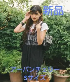 アーバンチェリー プリントTシャツ+キャミソール付きのサムネイル