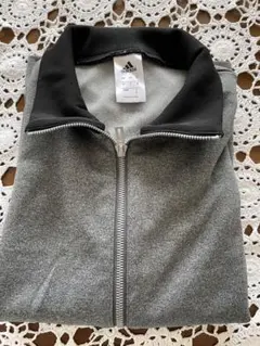 アディダス　レディース　ジャージ上