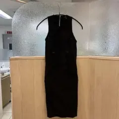 ELISABETTA FRANCHI ブラックノースリーブワンピース 40