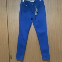 Item thumbnail for item 9b41279b-10bf-4f11-8700-ec784f96bc30