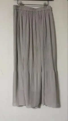 GU ランダムプリーツロングスカート