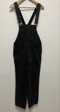 guブラックデニムサロペット ストレートレッグ