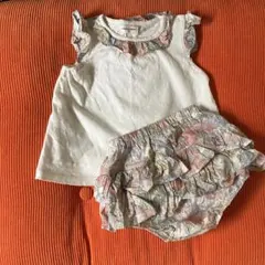 Sense of Wonder フリル付きトップスとショートパンツセット 80