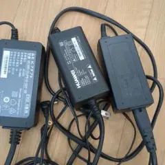アダプタ　充電器