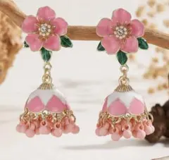 Item thumbnail for item 1e180239-3aca-4e42-a3c4-3cd4ad37c293