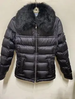 【最終値下げ】PRADA　レディース　ダウンジャケット　40