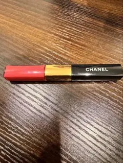 CHANEL ル ルージュ デュオ ウルトラ トゥニュ54 ストロベリーレッド