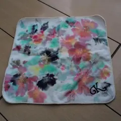 Francfranc 花柄ハンカチ K刺繍のサムネイル