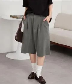 MONO-MART ワイドシルエットタックバミューダショーツ