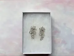 クリスタル花と葉デザインイヤリング　結婚式