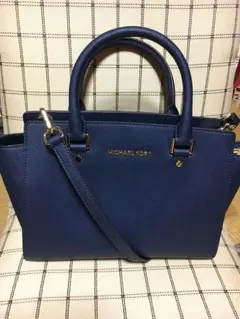 #値段下げました⬇️⬇️⬇️Michael Kors Selma Satchel