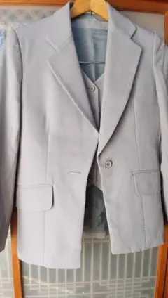 ライトグレー スーツ 3点セット