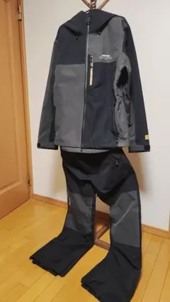 ​【美品】BONFIRE スノーボードウェア 上下セット M/L 透湿防水