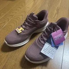 SKECHERS Air-Cooled Memory Foam ピンク