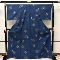 藍染 紬 裄67 上品な花模様の飛び柄 着物 正絹 袷 広衿 RK-2530x