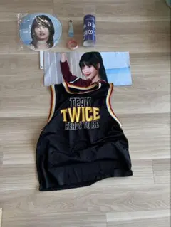 【豪華5点セット】TWICE MOMO モモ ユニフォーム・アクスタ・うちわ他