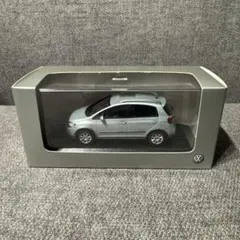 激レア Volkswagen Cross Golf ミニカー 1/43
