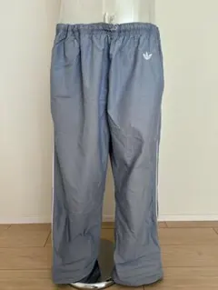 adidas 80年代USA製ヴィンテージの アイスブルーナイロンパンツ