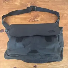 ザノースフェイス サターンメッセンジャー バッグ