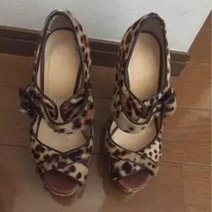 クリスチャンルブタン ウェッジ サンダル